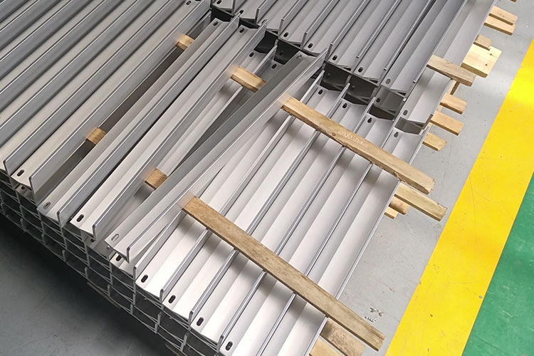 Surface Finishing Options for Aluminum Extrusions Surface Finishing Options for Aluminum Extrusions