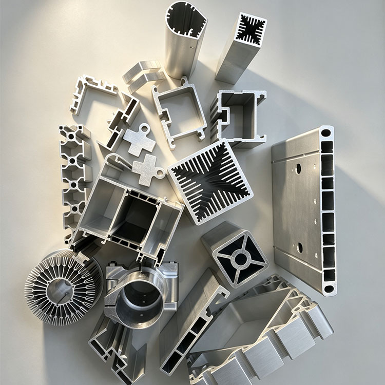 Extruded Aluminum vs Die Cast Extruded Aluminum vs Die Cast